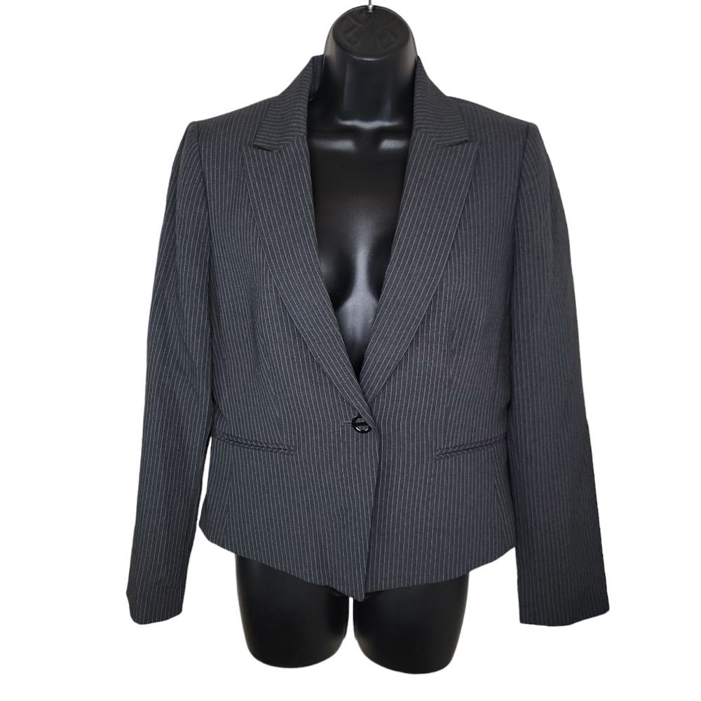 Tahari gray pinstripe notch collar blazer suit jacket size 6